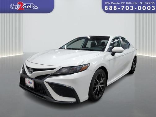 2022 Toyota Camry SE