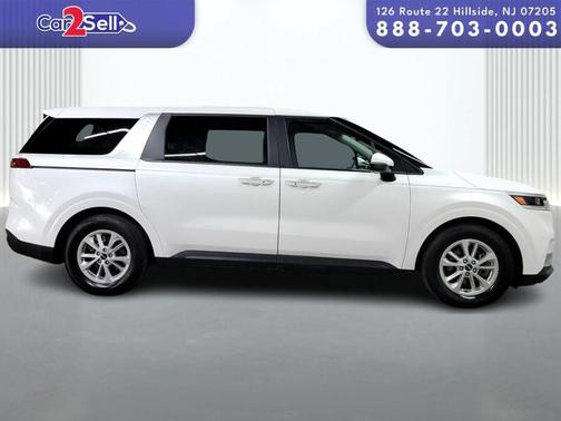 2022 Kia Carnival LX