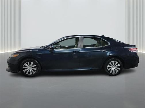 2020 Toyota Camry Hybrid LE