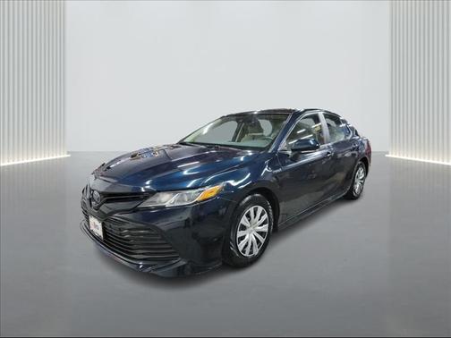 2020 Toyota Camry Hybrid LE