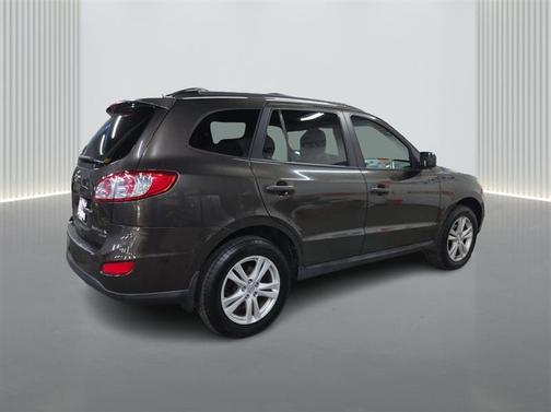 2011 Hyundai SANTA FE SE