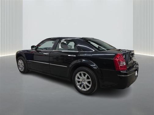 2010 Chrysler 300 Touring/Signature/Executive Series