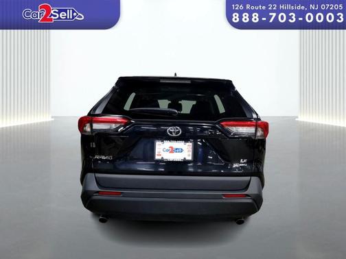 2022 Toyota RAV4 LE