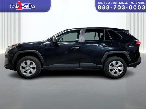 2022 Toyota RAV4 LE