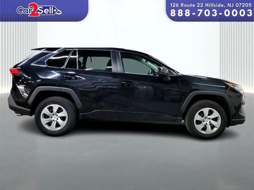 2022 Toyota RAV4 LE