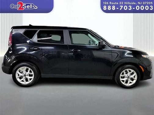 2022 Kia Soul LX