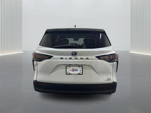 White 2023 Toyota Sienna XLE