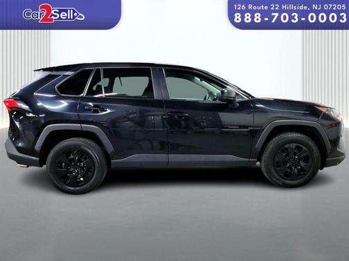 2022 Toyota RAV4 LE