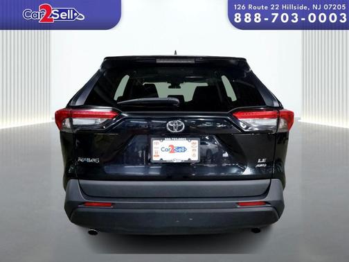 2022 Toyota RAV4 LE