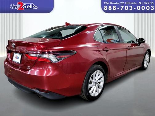 2022 Toyota Camry LE