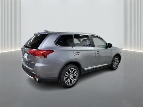 2018 Mitsubishi Outlander ES