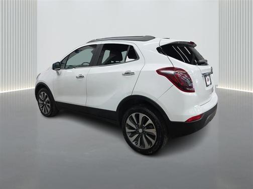 White 2022 Buick Encore Preferred
