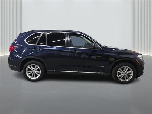 Blue 2015 BMW X5 xDrive35d