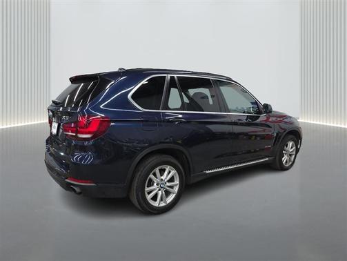 Blue 2015 BMW X5 xDrive35d