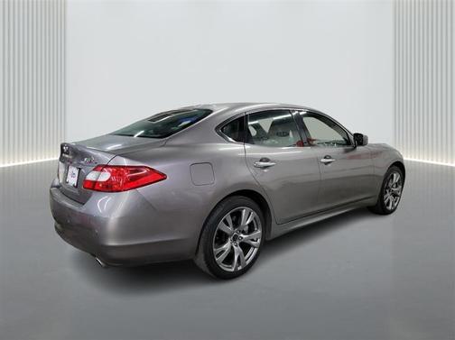 2013 INFINITI M37x Base