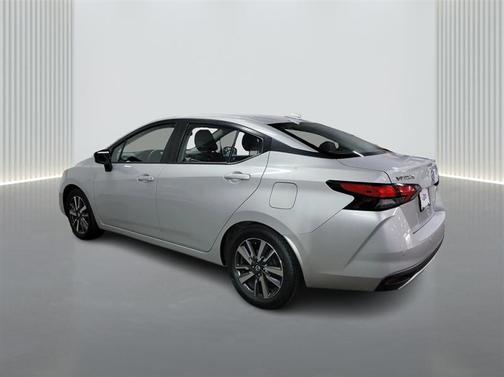 2021 Nissan Versa 1.6 SV