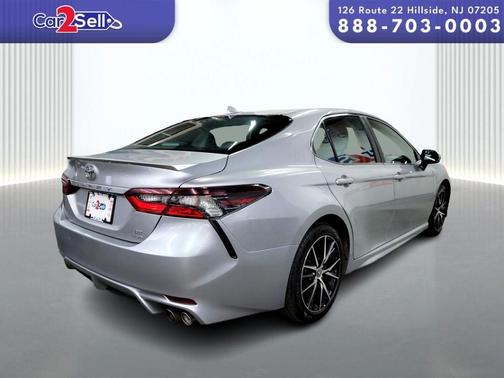 2022 Toyota Camry SE