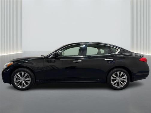 Black Obsidian 2014 INFINITI Q70 3.7X