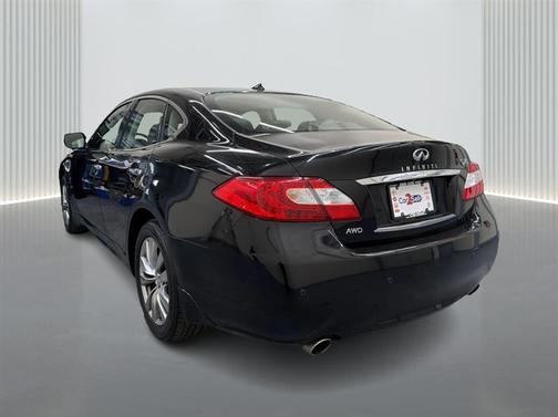 Black Obsidian 2014 INFINITI Q70 3.7X