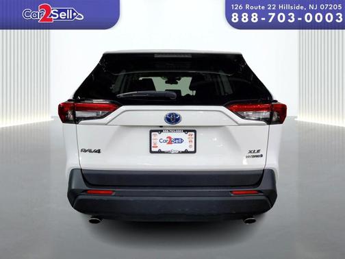 2020 Toyota RAV4 Hybrid XLE