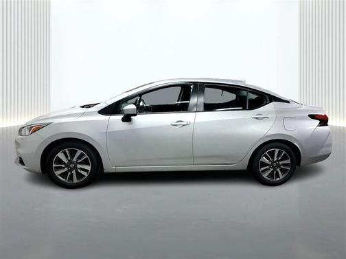 2022 Nissan Versa 1.6 SV