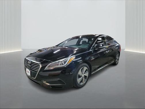 2017 Hyundai SONATA Hybrid Limited
