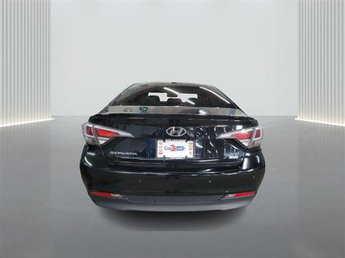 2017 Hyundai SONATA Hybrid Limited