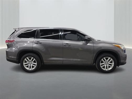 Gray 2015 Toyota Highlander LE