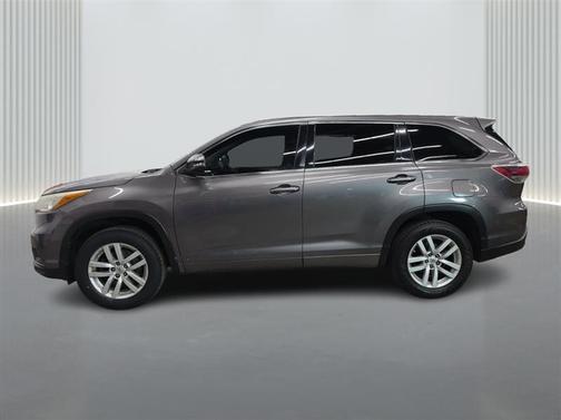 Gray 2015 Toyota Highlander LE