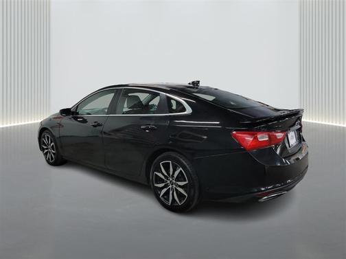 Black 2022 Chevrolet Malibu RS