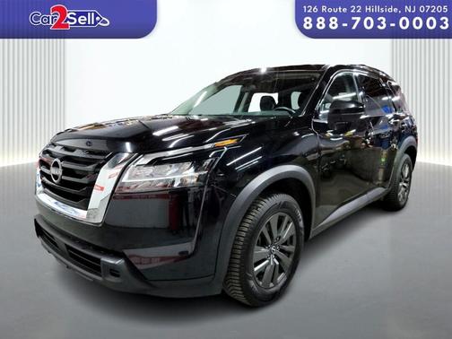 2022 Nissan Pathfinder SV