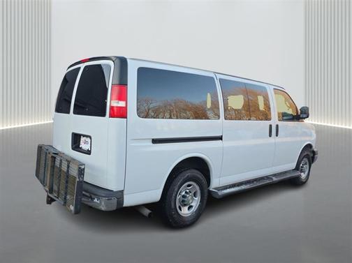 2016 Chevrolet Express 3500 LT