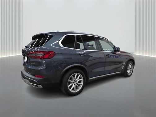 Gray 2019 BMW X5 xDrive40i