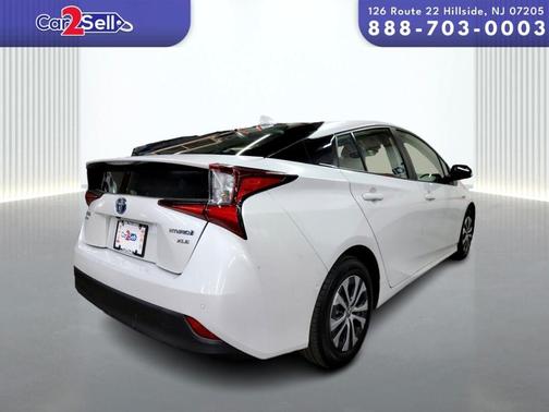 2021 Toyota Prius XLE