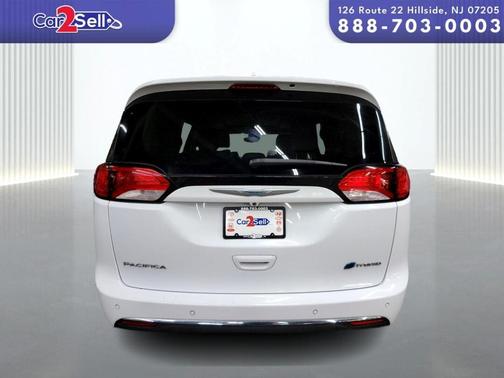 2017 Chrysler Pacifica Hybrid Platinum