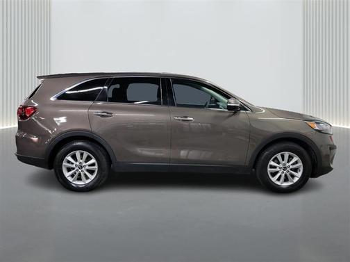 2020 Kia Sorento LX V6