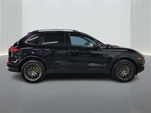 2017 Porsche Cayenne E-Hybrid S Platinum Edition
