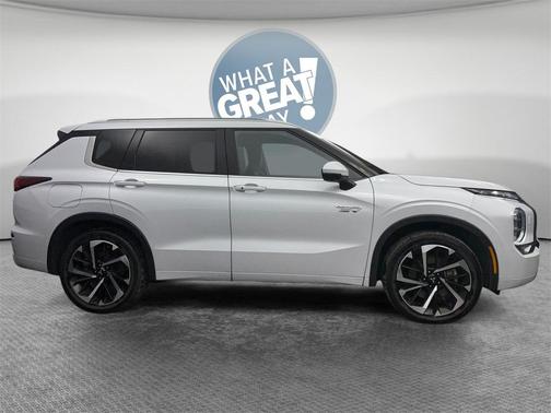 2024 Mitsubishi Outlander PHEV SEL