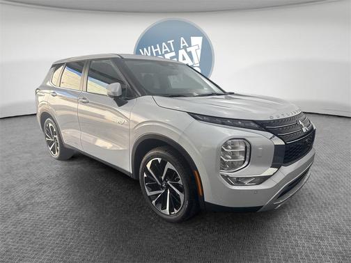 2025 Mitsubishi Outlander PHEV SE