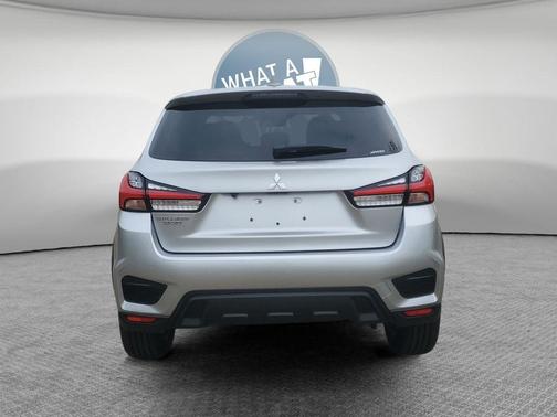 Alloy Silver 2026 Mitsubishi Outlander Sport 2.0 ES