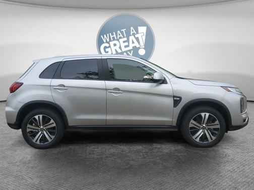 Alloy Silver 2026 Mitsubishi Outlander Sport 2.0 ES