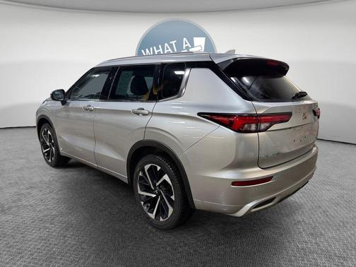 2022 Mitsubishi Outlander SEL