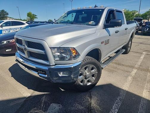 Bright Silver Clearcoat Metallic 2018 RAM 2500 SLT