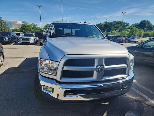 Bright Silver Clearcoat Metallic 2018 RAM 2500 SLT