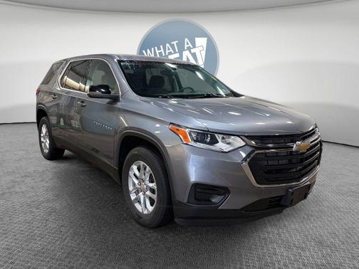Satin Steel Metallic 2021 Chevrolet Traverse LS