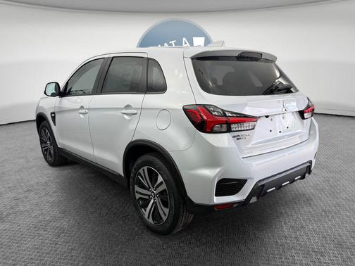 White Diamond 2026 Mitsubishi Outlander Sport 2.0 ES