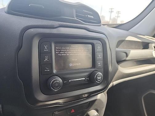 Alpine White 2018 Jeep Renegade Sport
