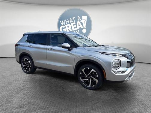 2025 Mitsubishi Outlander PHEV SE