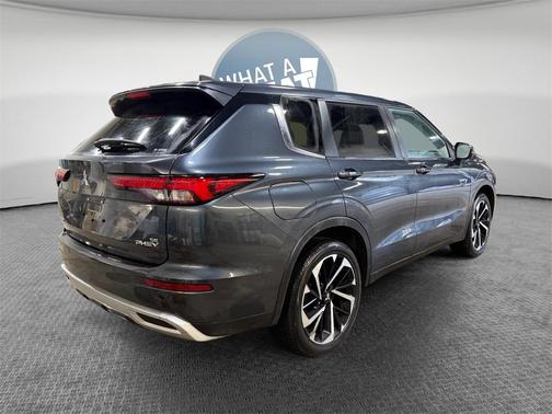 2024 Mitsubishi Outlander PHEV SE