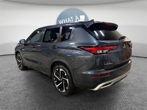 2024 Mitsubishi Outlander PHEV SE